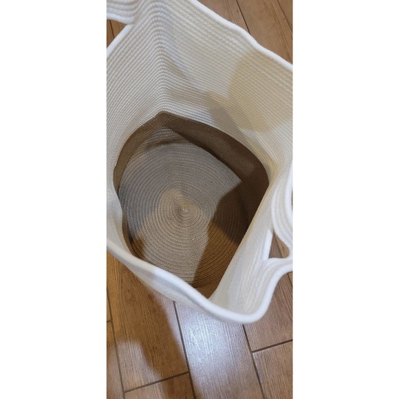 The Folded Basket Royal Craft Design Hamper - Picture 4 of 4